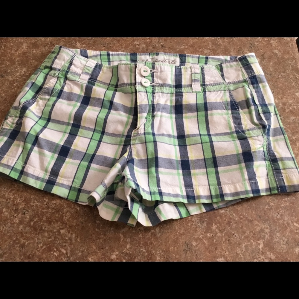 Aeropostale Plaid Shorts 3/4